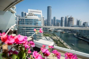 WSuites - Big Terrace with Beautiful Marina View